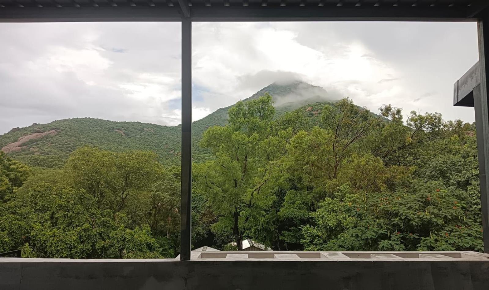 Malar Park Hotel ติรุวันนามาลัย ภายนอก รูปภาพ